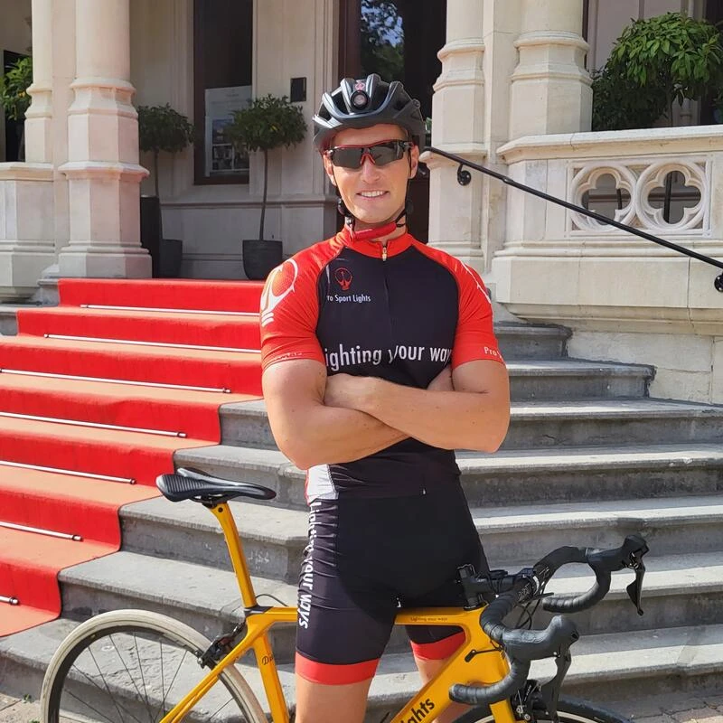 Casque De Vélo Avec éclairage - Eclairage LED - Micro USB Rechargeable 8 Casque De Vélo Avec éclairage - Eclairage LED - Micro USB Rechargeable – Image 6