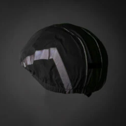 BTWIN COUVRE CASQUE IMPERMEABLE - VISIBILITE NUIT 940 NOIR 10 BTWIN COUVRE CASQUE IMPERMEABLE - VISIBILITE NUIT 940 NOIR -Vélorbain Magasin couvre casque impermeable visibilite nuit 940 noir 2