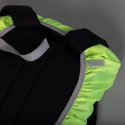 BTWIN COUVRE SAC IMPERMEABLE VISIBILITE JOUR NUIT JAUNE FLUO 14 BTWIN COUVRE SAC IMPERMEABLE VISIBILITE JOUR NUIT JAUNE FLUO -Vélorbain Magasin couvre sac impermeable visibilite jour nuit jaune fluo 5