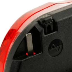 ECLAIRAGE ARRIERE VELO POUR DYNAMO AVEC LED 9 ECLAIRAGE ARRIERE VELO POUR DYNAMO AVEC LED -Vélorbain Magasin eclairage arriere velo pour dynamo avec led 3