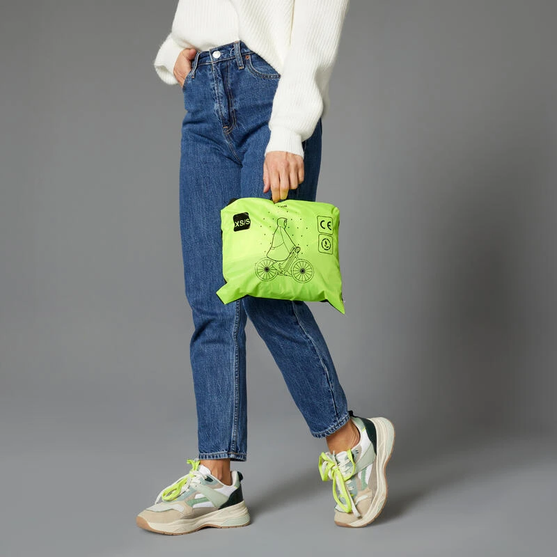 BTWIN PONCHO PLUIE VISIBILITE JOUR VELO VILLE 120 NOIR JAUNE FLUO 10 BTWIN PONCHO PLUIE VISIBILITE JOUR VELO VILLE 120 NOIR JAUNE FLUO – Image 8