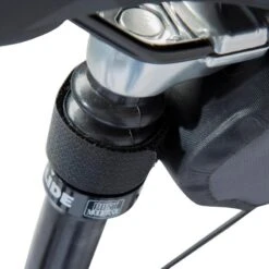 Riverside SACOCHE DE SELLE VELO ETANCHE 2,5L NOIR 17 Riverside SACOCHE DE SELLE VELO ETANCHE 2,5L NOIR -Vélorbain Magasin sacoche de selle velo etanche 25l noir 5