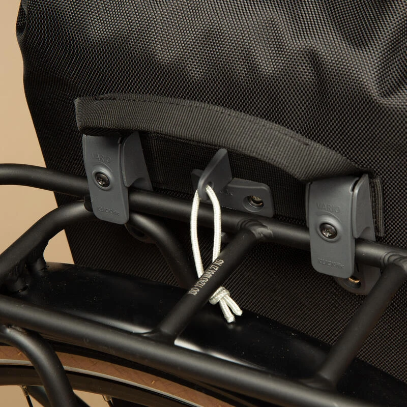 SACOCHE VELO 500 SUR PORTE BAGAGES 500 20L IMPERMEABLE NOIR 6 SACOCHE VELO 500 SUR PORTE BAGAGES 500 20L IMPERMEABLE NOIR – Image 4