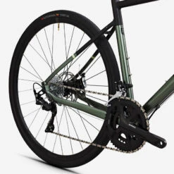 VELO GRAVEL TRIBAN RC520 GRAVEL KAKI BICOLORE NOIR SHIMANO 105 -Vélorbain Magasin velo gravel triban rc520 gravel kaki bicolore noir shimano 105 2