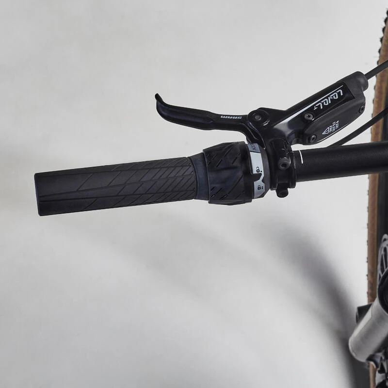 Rockrider VELO VTT Cross Country RACE 900 GX Eagle, Roues Mavic Crossmax, Cadre Carbone 12 Rockrider VELO VTT Cross Country RACE 900 GX Eagle, Roues Mavic Crossmax, Cadre Carbone – Image 10